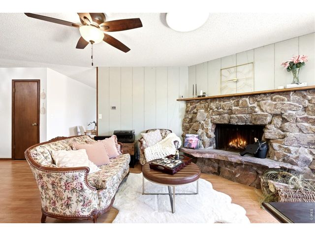 1281 E 21st Ct, Loveland, CO 80538