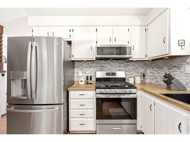 1281 E 21st Ct, Loveland, CO 80538