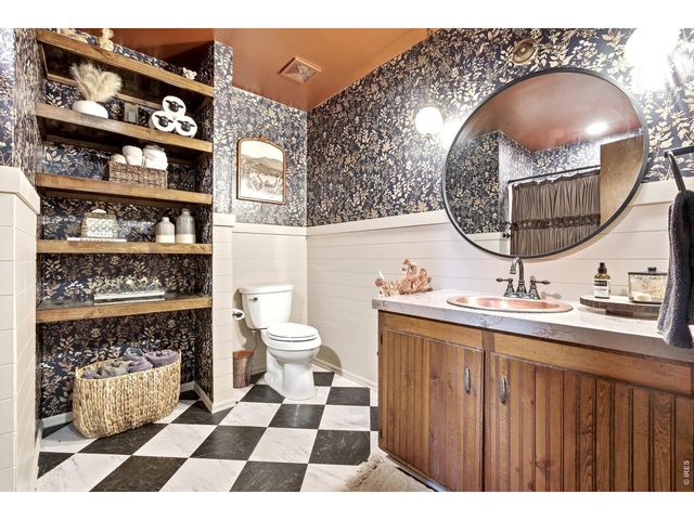 1281 E 21st Ct, Loveland, CO 80538