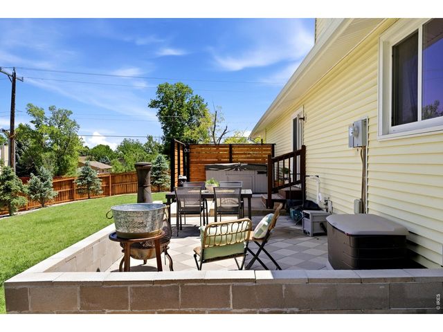 1281 E 21st Ct, Loveland, CO 80538