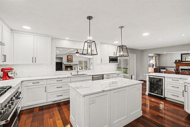 12132 Millpond Drive, Grand Rapids, MI 49534