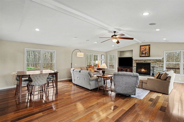 12132 Millpond Drive, Grand Rapids, MI 49534