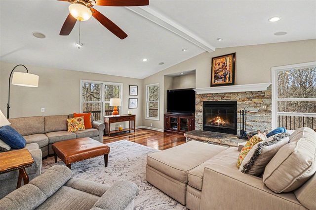 12132 Millpond Drive, Grand Rapids, MI 49534