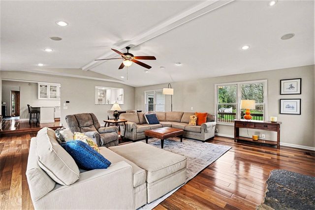 12132 Millpond Drive, Grand Rapids, MI 49534