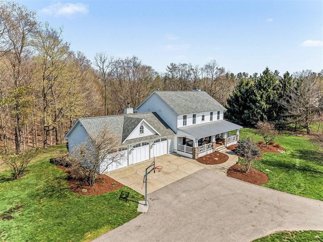 12132 Millpond Drive, Grand Rapids, MI 49534
