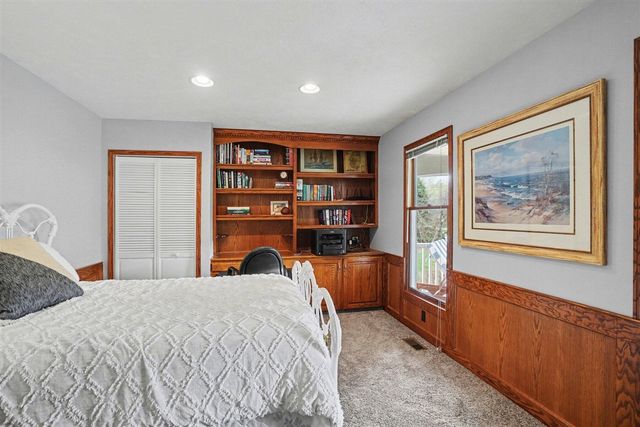 12132 Millpond Drive, Grand Rapids, MI 49534