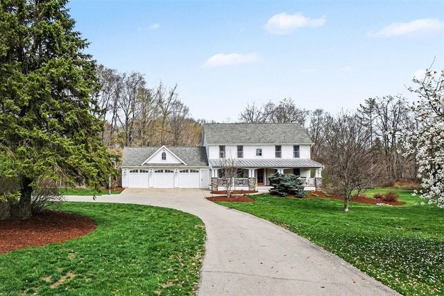 12132 Millpond Drive, Grand Rapids, MI 49534