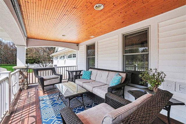 12132 Millpond Drive, Grand Rapids, MI 49534