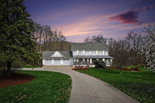 12132 Millpond Drive, Grand Rapids, MI 49534