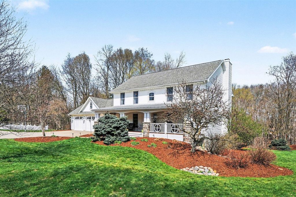 12132 Millpond Drive, Grand Rapids, MI 49534