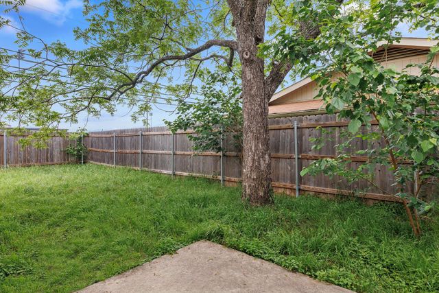 1210 GLENDA DR A, Round Rock, TX 78681