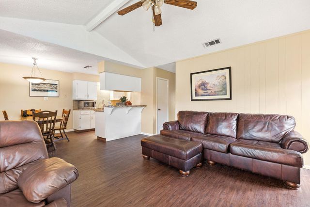 1210 GLENDA DR A, Round Rock, TX 78681