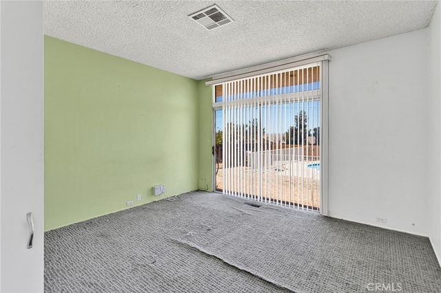 18969 Pachappa, Apple Valley, CA 92307