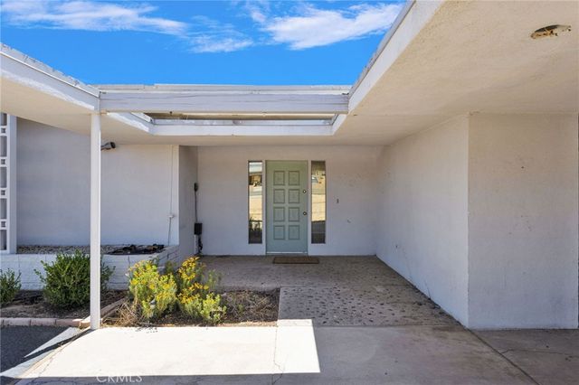 18969 Pachappa, Apple Valley, CA 92307