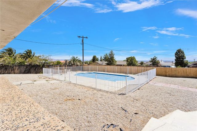 18969 Pachappa, Apple Valley, CA 92307
