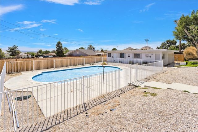 18969 Pachappa, Apple Valley, CA 92307