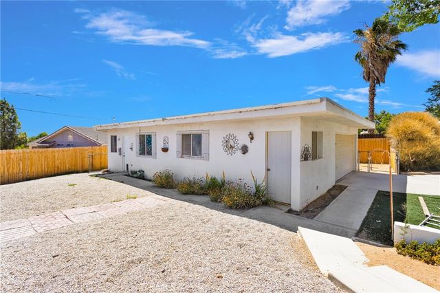 18969 Pachappa, Apple Valley, CA 92307