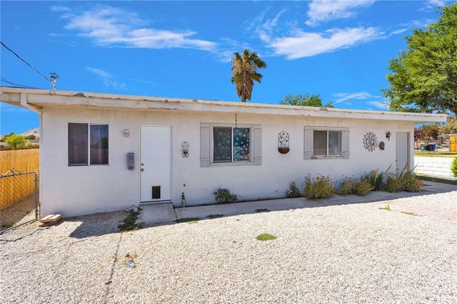 18969 Pachappa, Apple Valley, CA 92307