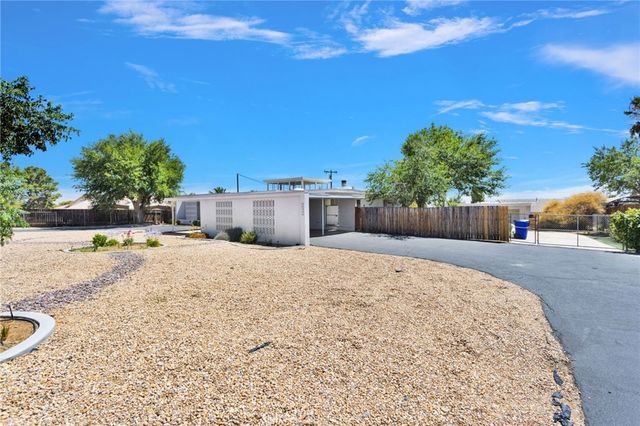 18969 Pachappa, Apple Valley, CA 92307