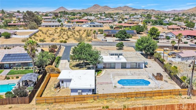 18969 Pachappa, Apple Valley, CA 92307