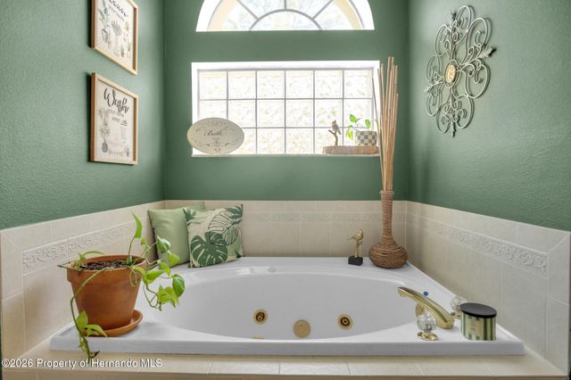 11092 Mirage Avenue, Spring Hill, FL 34613