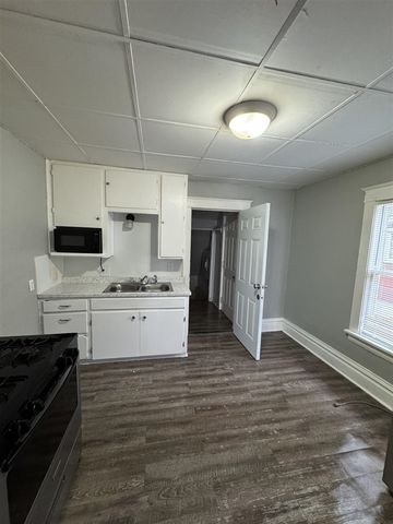 855 Turner Avenue, Muskegon, MI 49442
