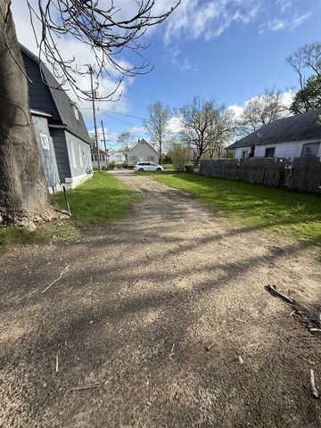 855 Turner Avenue, Muskegon, MI 49442