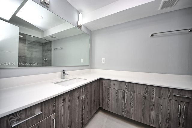 1660 NE 191st Street 309-1, Miami, FL 33179