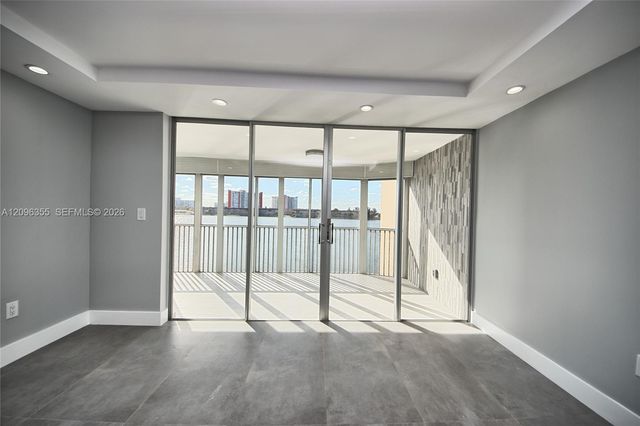 1660 NE 191st Street 309-1, Miami, FL 33179