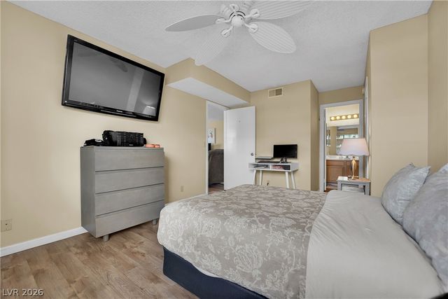 5340 Rod Court 102, Las Vegas, NV 89122