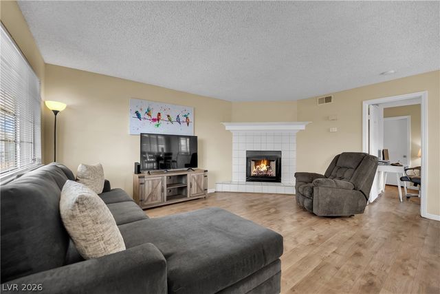 5340 Rod Court 102, Las Vegas, NV 89122
