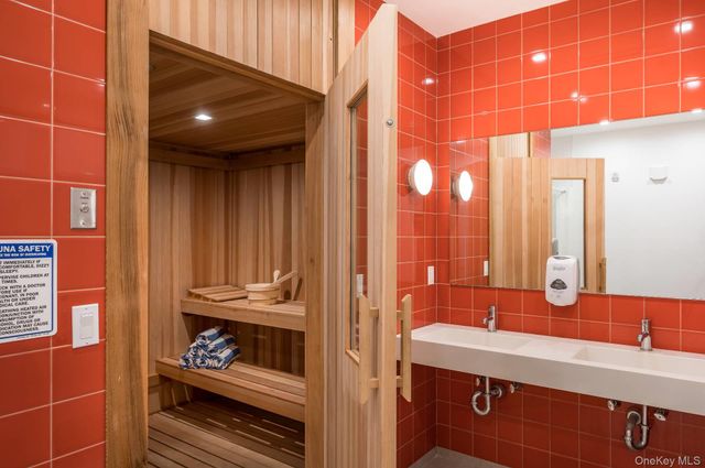 727 Old Montauk Highway 224, Montauk, NY 11954