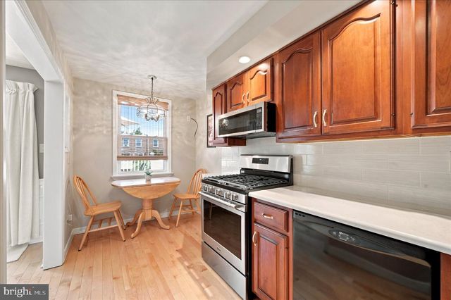 5220 GRAMERCY DR, Clifton Heights, PA 19018