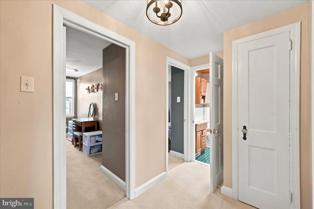 5220 GRAMERCY DR, Clifton Heights, PA 19018