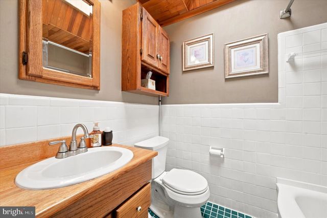 5220 GRAMERCY DR, Clifton Heights, PA 19018