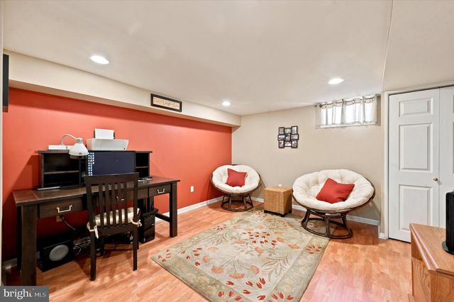 5220 GRAMERCY DR, Clifton Heights, PA 19018