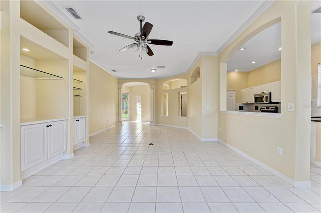 5098 HANGING MOSS LANE, Sarasota, FL 34238