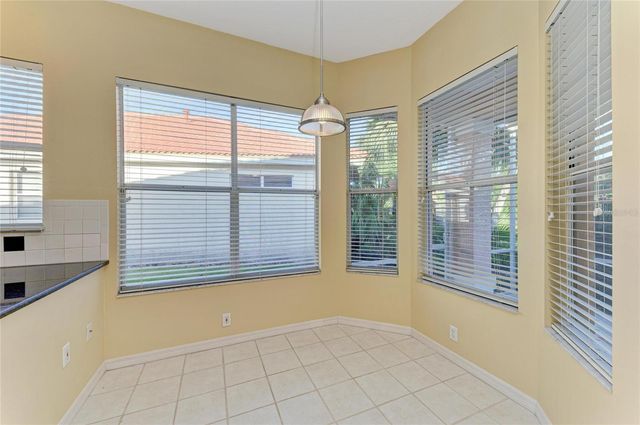 5098 HANGING MOSS LANE, Sarasota, FL 34238