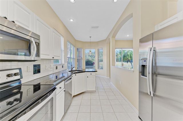 5098 HANGING MOSS LANE, Sarasota, FL 34238