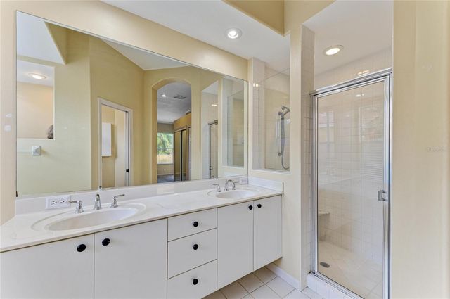 5098 HANGING MOSS LANE, Sarasota, FL 34238