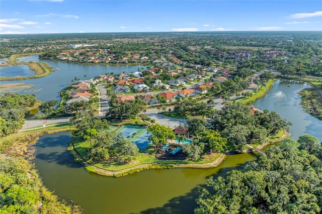 5098 HANGING MOSS LANE, Sarasota, FL 34238