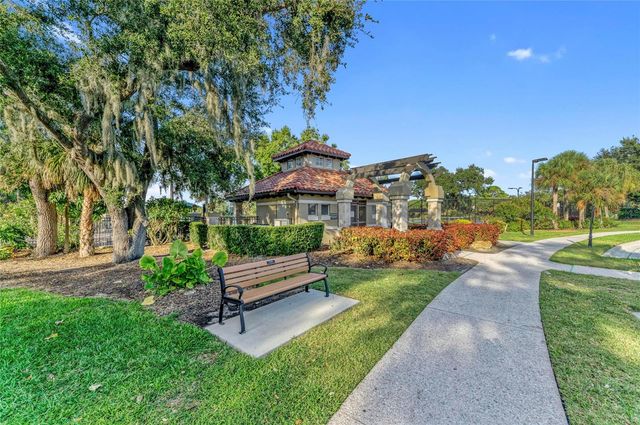 5098 HANGING MOSS LANE, Sarasota, FL 34238