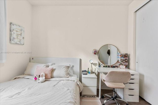 6680 NW 102nd Path, Doral, FL 33178