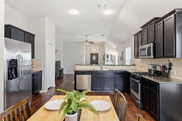 3050 Hawthorne Glen Lane, League City, TX 77539