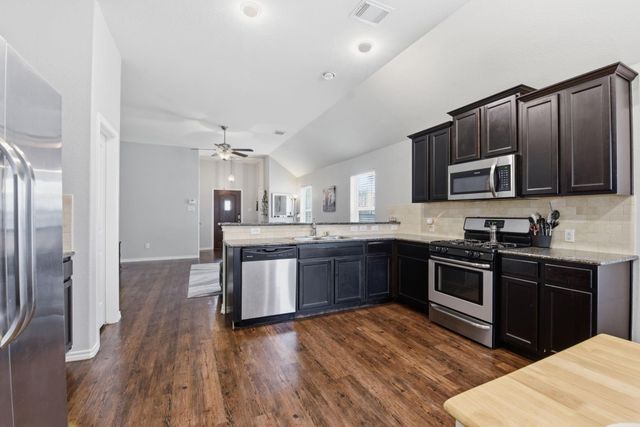 3050 Hawthorne Glen Lane, League City, TX 77539