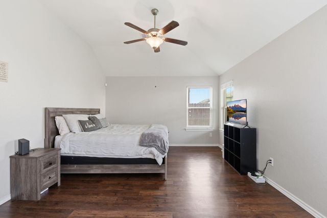 3050 Hawthorne Glen Lane, League City, TX 77539