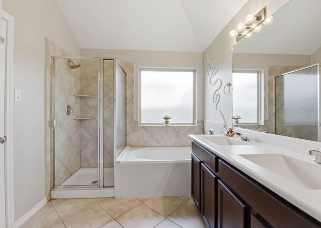 3050 Hawthorne Glen Lane, League City, TX 77539