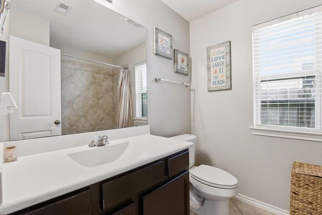 3050 Hawthorne Glen Lane, League City, TX 77539