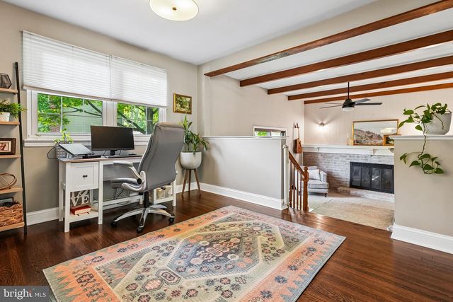 6 OLD TOWN RD, Cherry Hill, NJ 08034