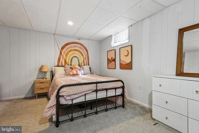 6 OLD TOWN RD, Cherry Hill, NJ 08034